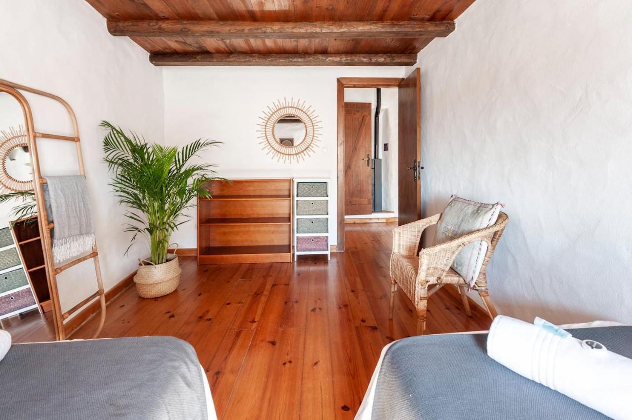 فيلا Oliveira Surf House Ericeira Santo Isidoro المظهر الخارجي الصورة